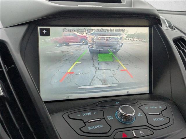 Used 2016 Ford Escape SE w/ Equipment Group 201A FWD image 9
