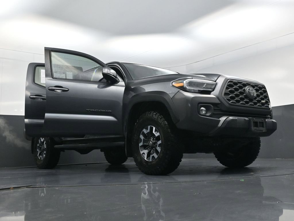 Used 2022 Toyota Tacoma TRD Off-Road image 23