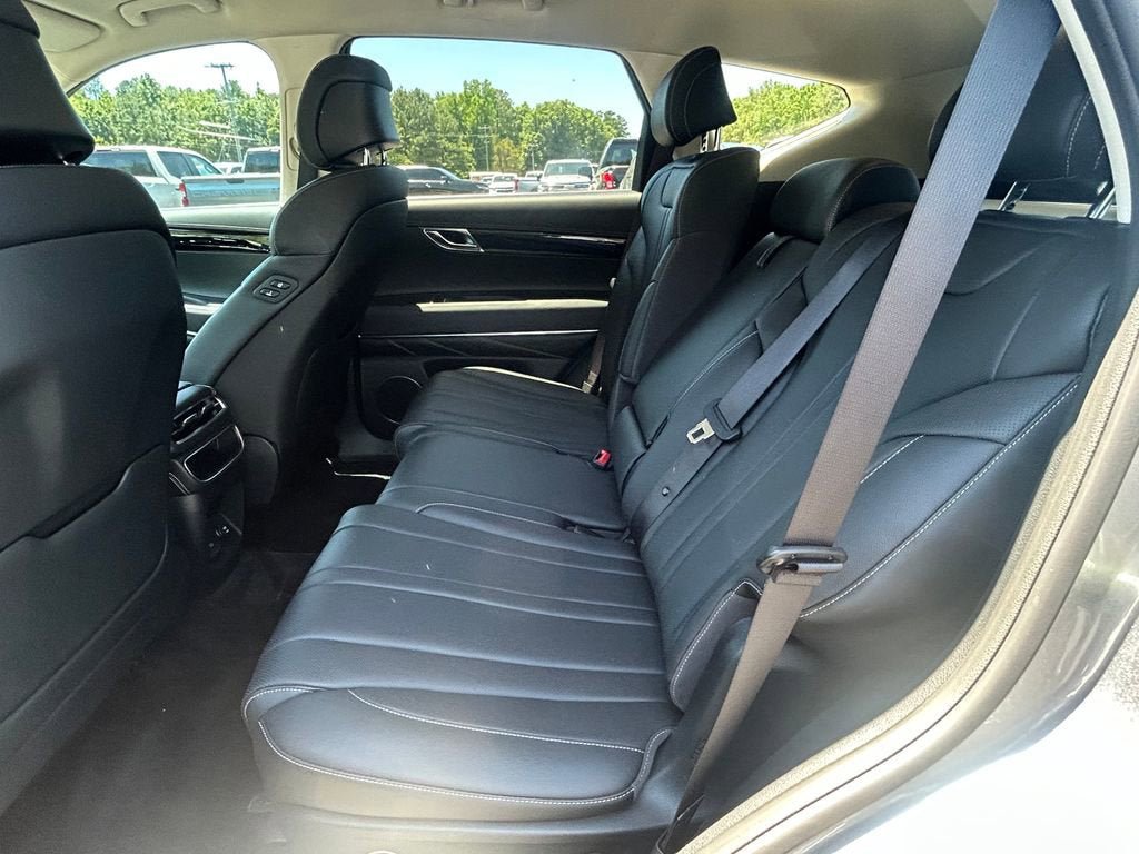 Used 2021 Genesis GV80 2.5T RWD image 24