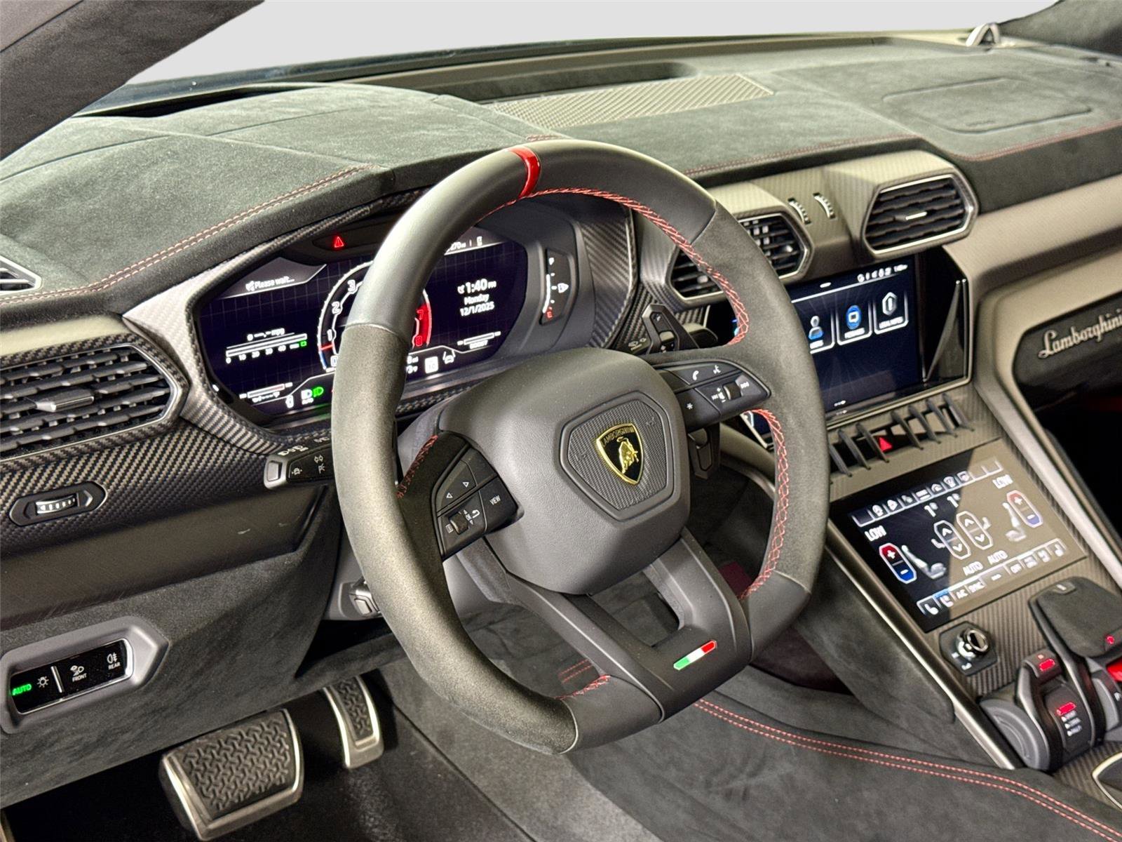 Used 2023 Lamborghini Urus Performante image 16