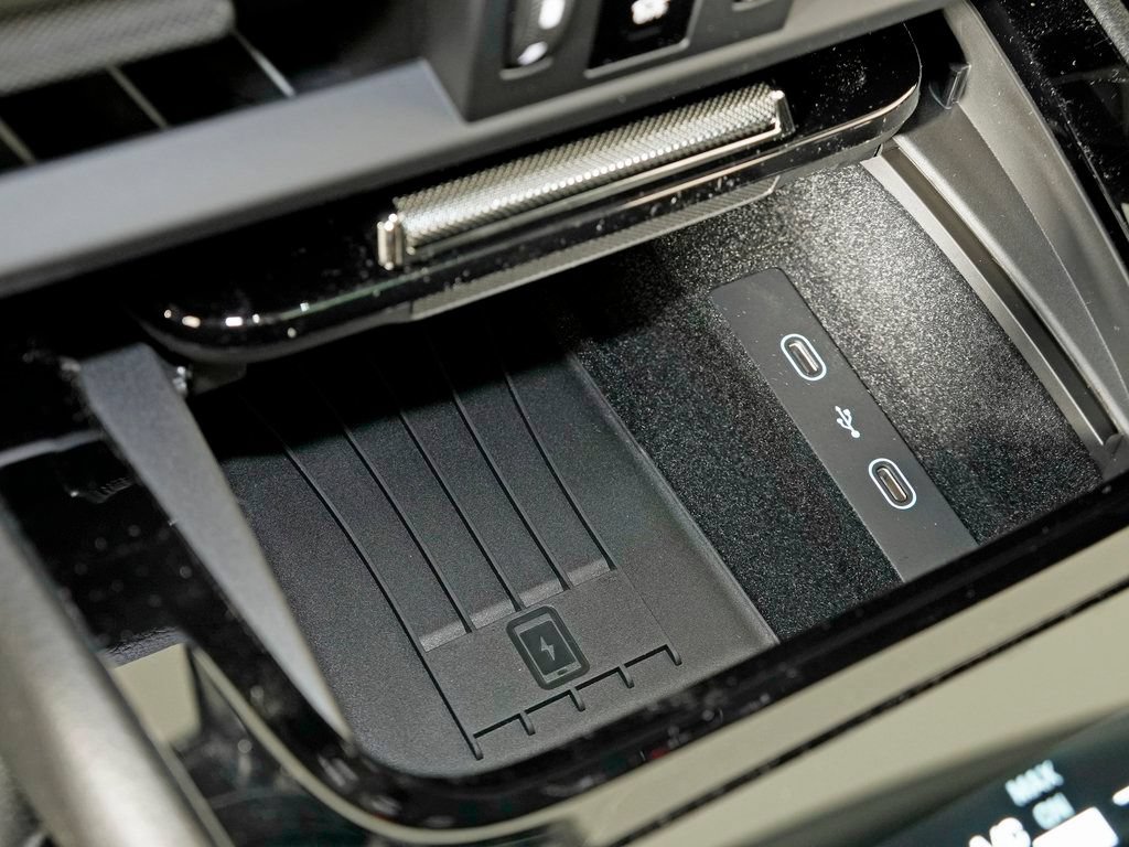 Certified 2026 Porsche Cayenne Coupe AWD/4WD image 31