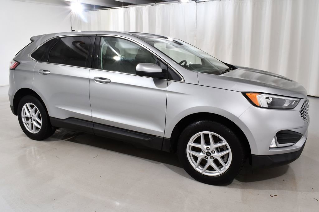 Used 2024 Ford Edge SEL w/ Convenience Package image 5