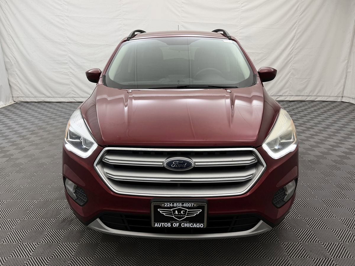 Used 2017 Ford Escape SE w/ SE Leather Comfort Package FWD image 3