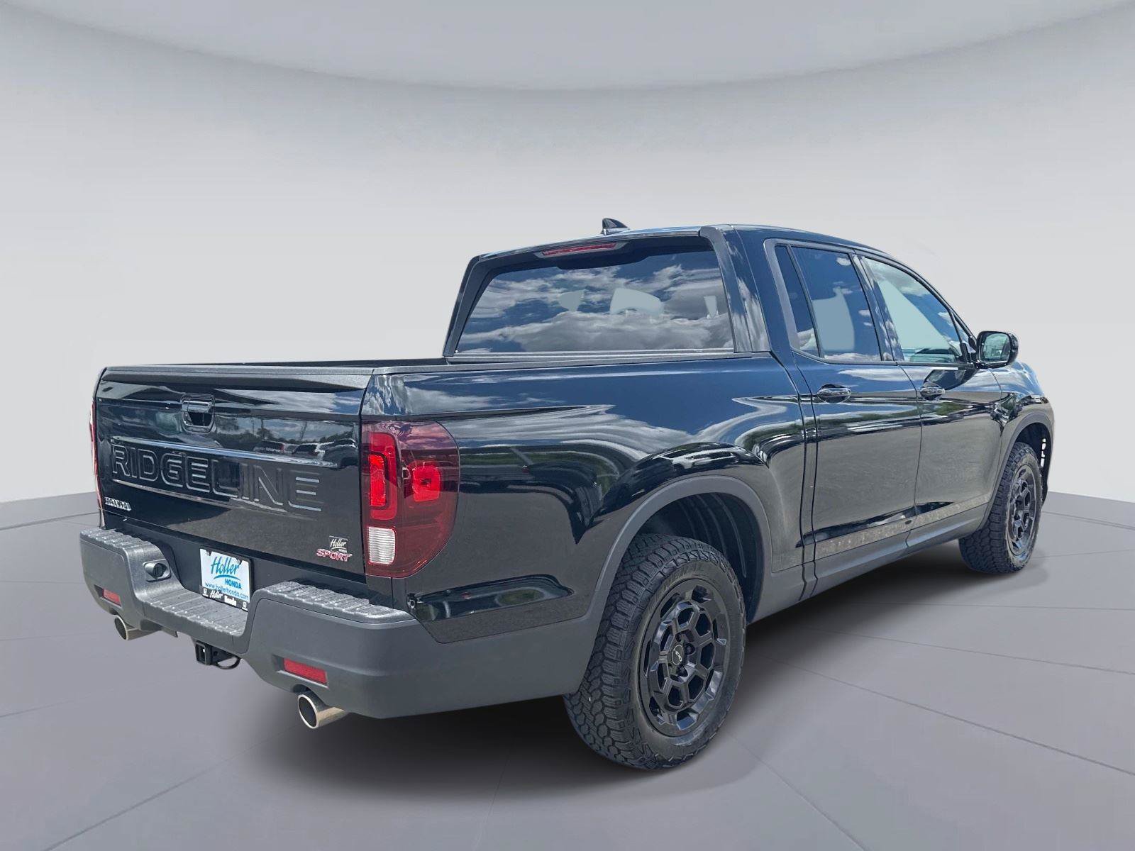 Certified 2025 Honda Ridgeline Sport+ image 4