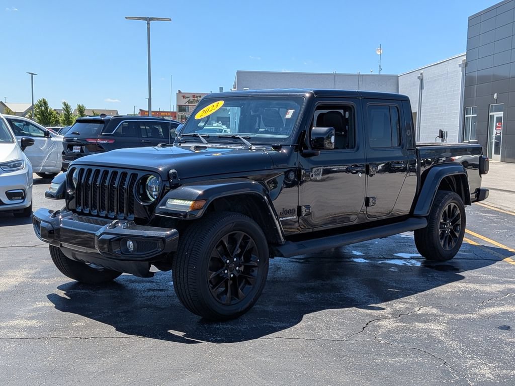 Used 2023 Jeep Gladiator Overland AWD/4WD image 3