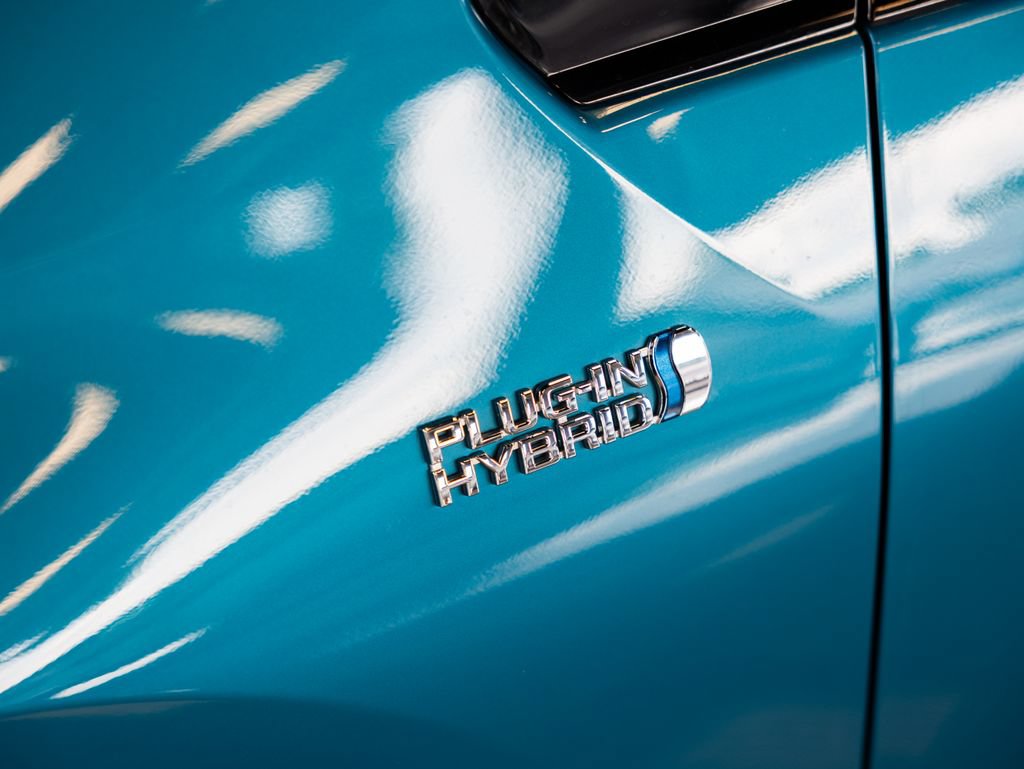Used 2020 Toyota Prius Prime Limited FWD image 6