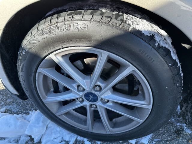 Used 2018 Ford Focus SE image 12