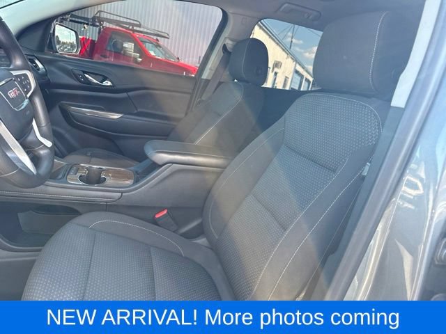 Used 2021 GMC Acadia SLE FWD image 9