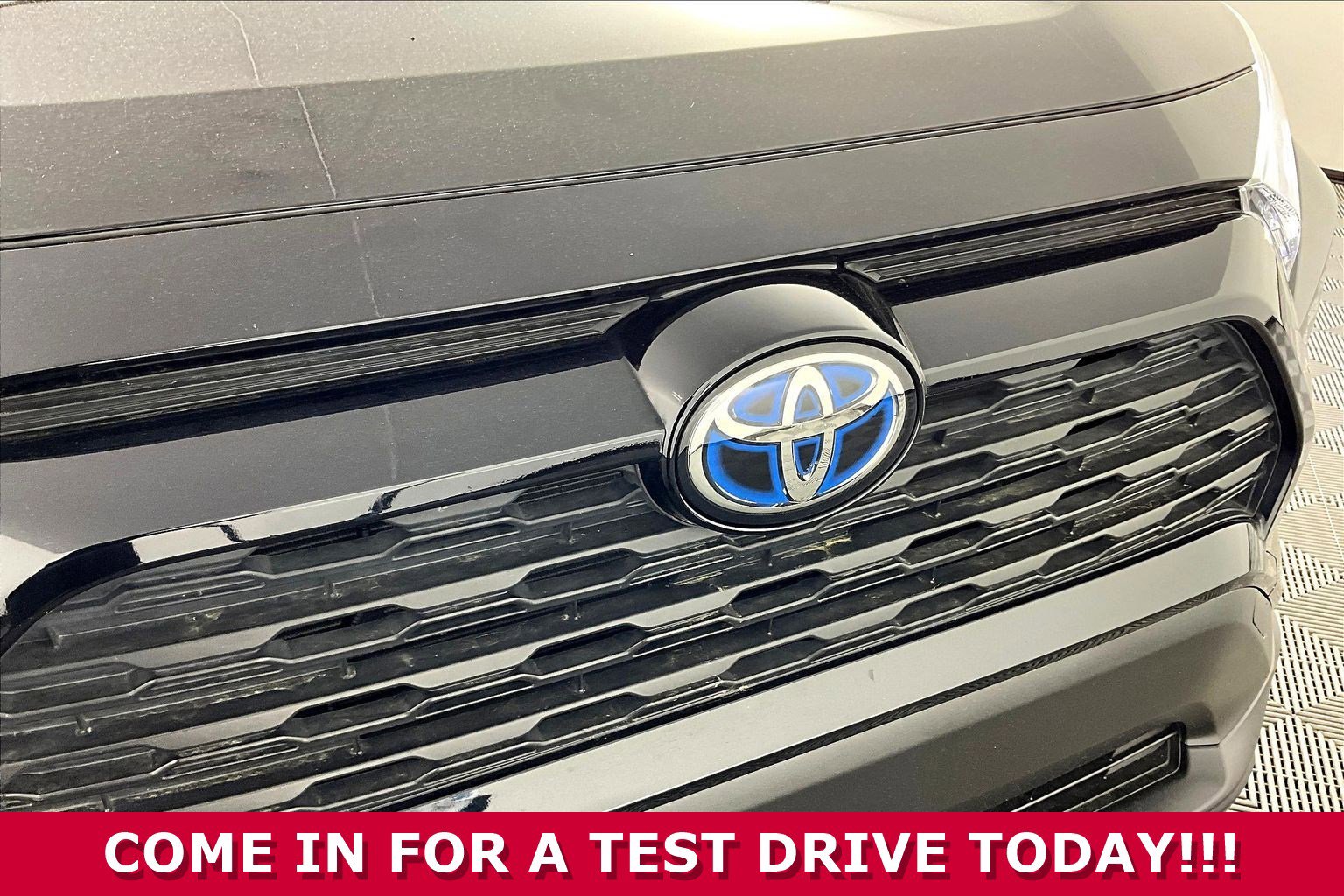 Used 2022 Toyota RAV4 XLE w/ Convenience Package AWD/4WD image 30