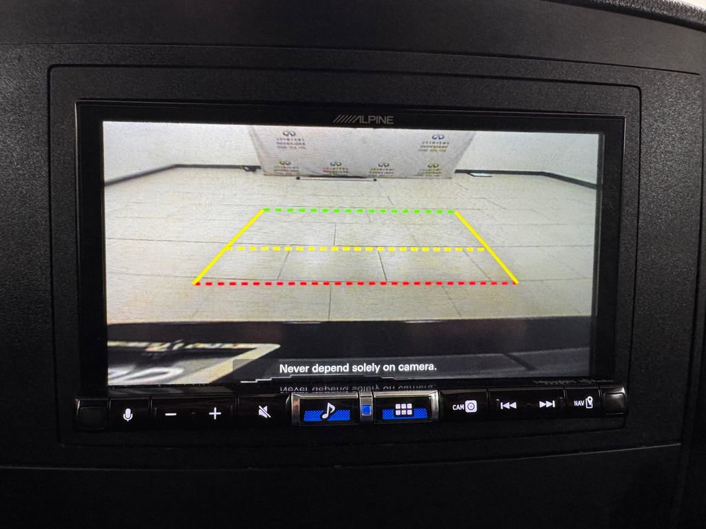 Used 2018 Mercedes-Benz Metris Passenger image 24