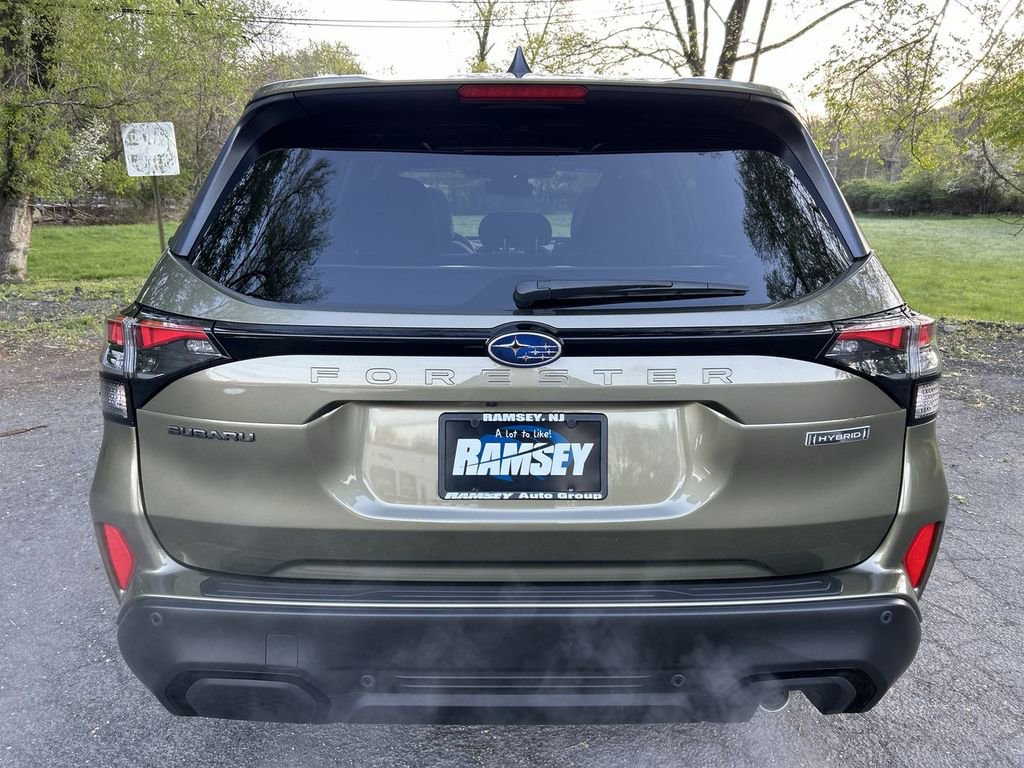 Certified 2025 Subaru Forester Touring AWD/4WD image 26