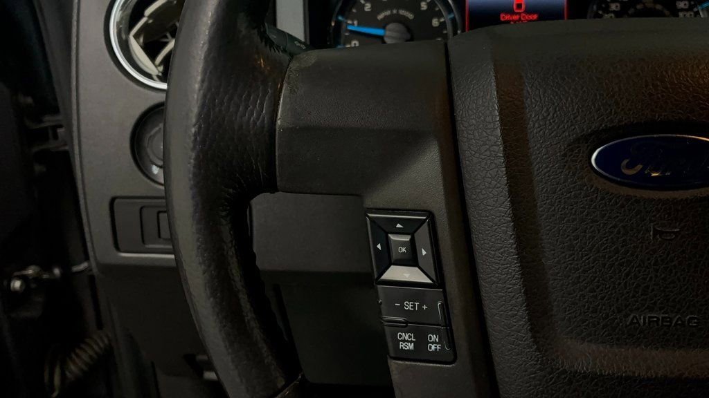 Used 2014 Ford F150 XLT w/ XLT Chrome Package image 29