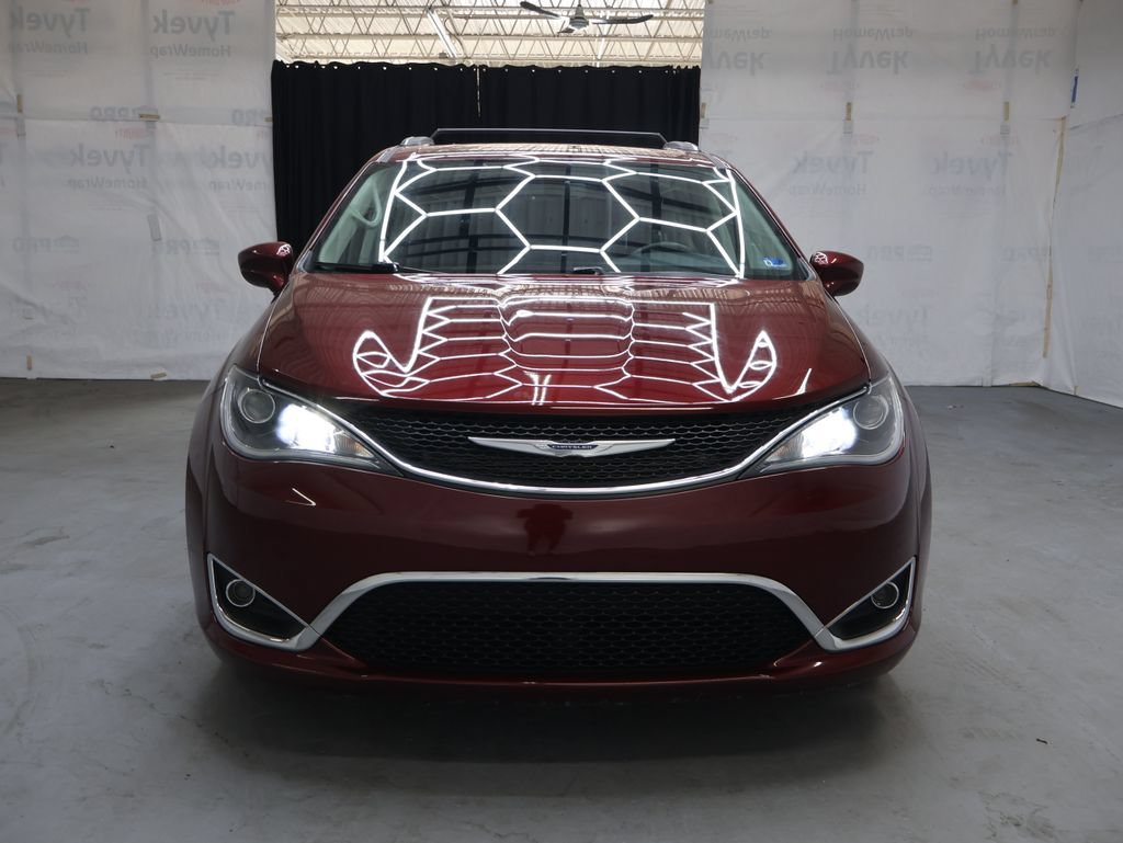 Used 2020 Chrysler Pacifica Touring-L Plus FWD image 2