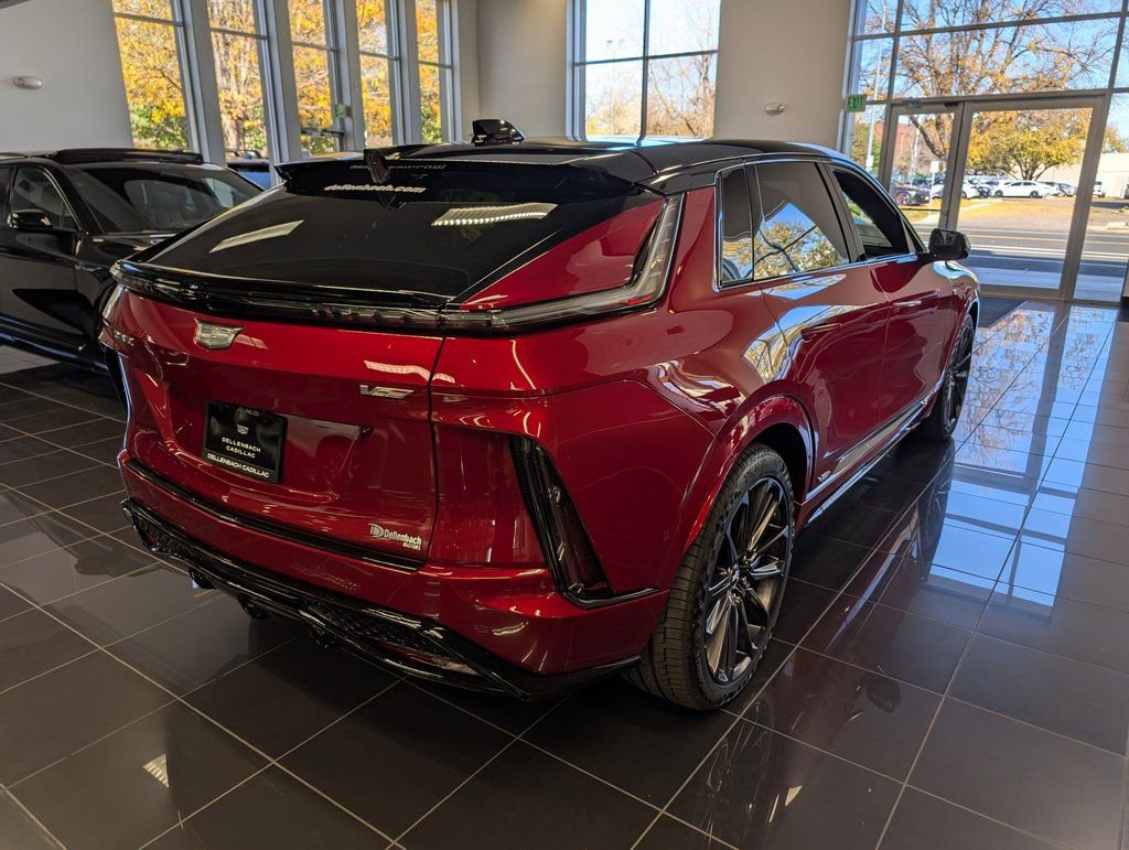 New 2026 Cadillac Lyriq V AWD/4WD image 4