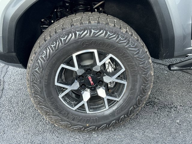 New 2026 GMC Canyon AT4X image 17