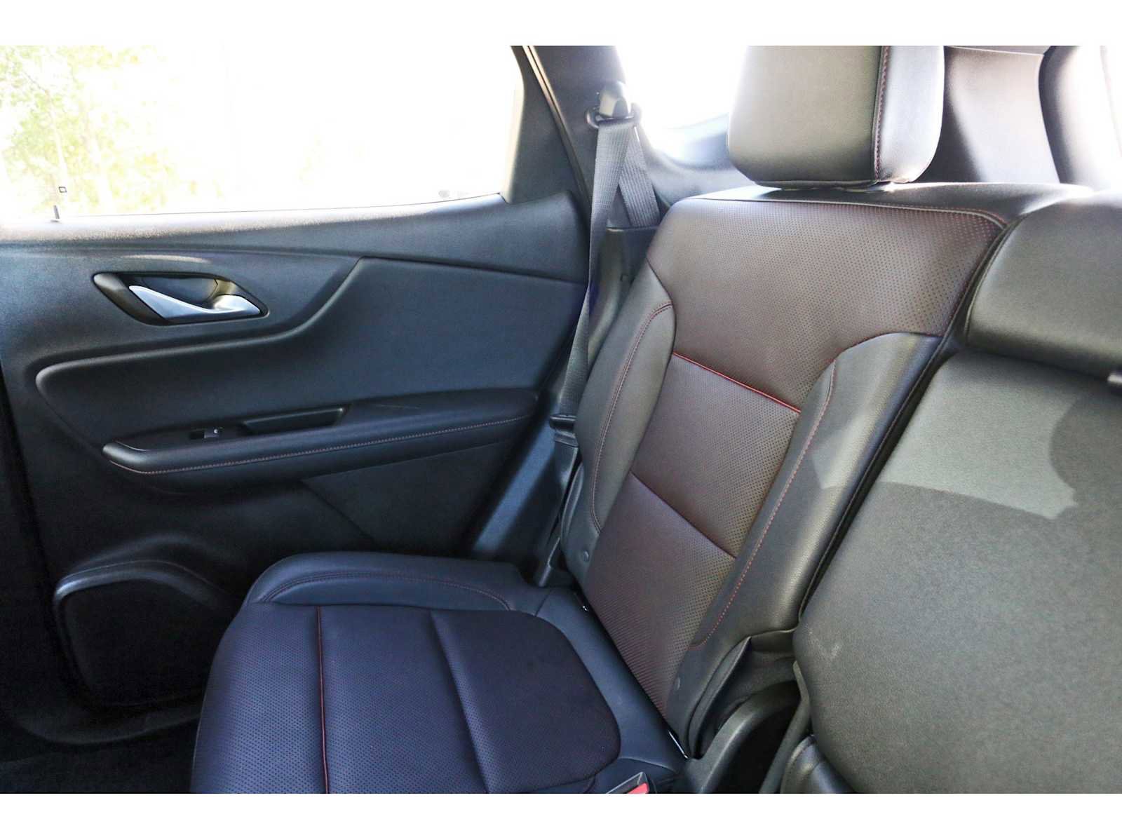 Used 2025 Chevrolet Blazer RS w/ Driver Confidence II Package image 9