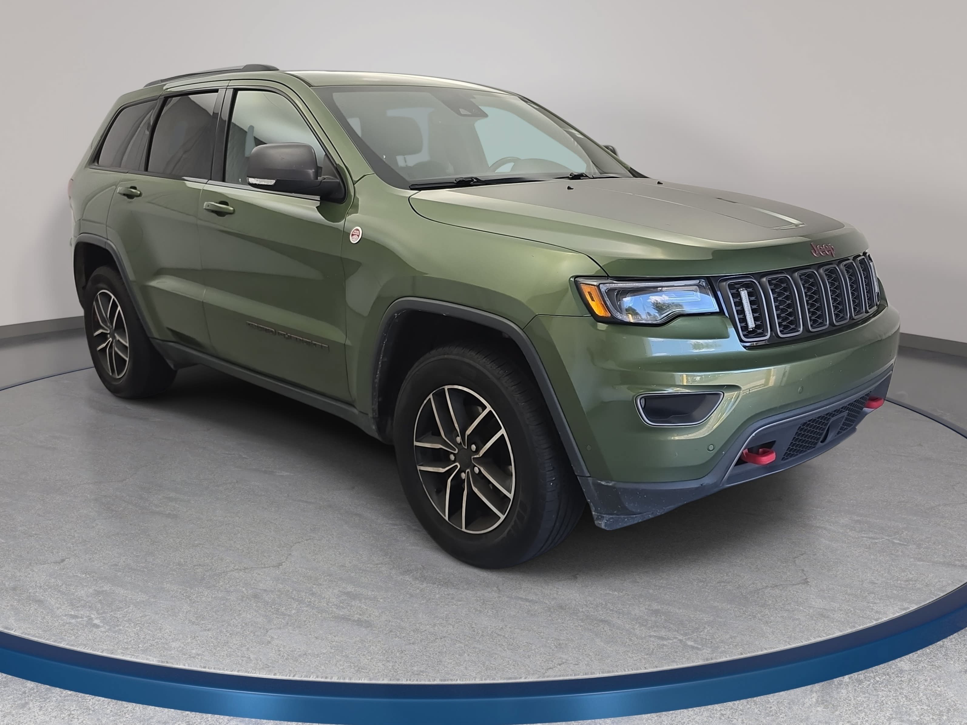 Used 2020 Jeep Grand Cherokee Trailhawk w/ Premium Lighting Group AWD/4WD image 3