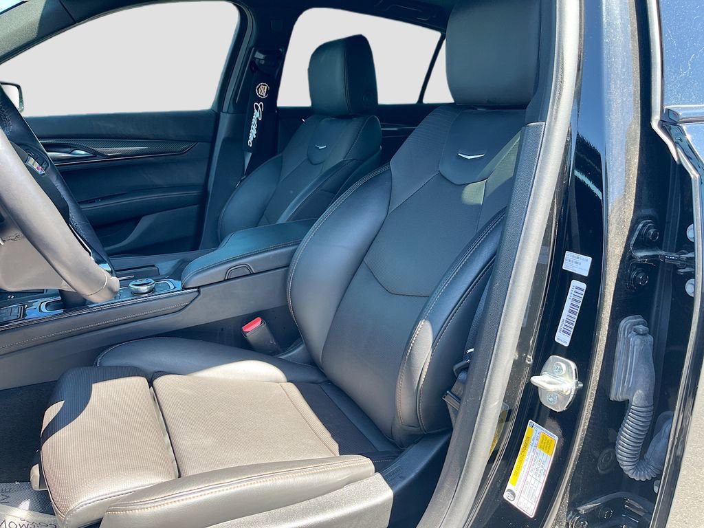 Used 2025 Cadillac CT5 Sport RWD image 21