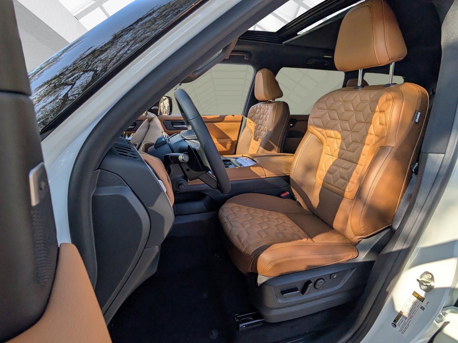 New 2026 Nissan Armada Platinum Reserve AWD/4WD image 4