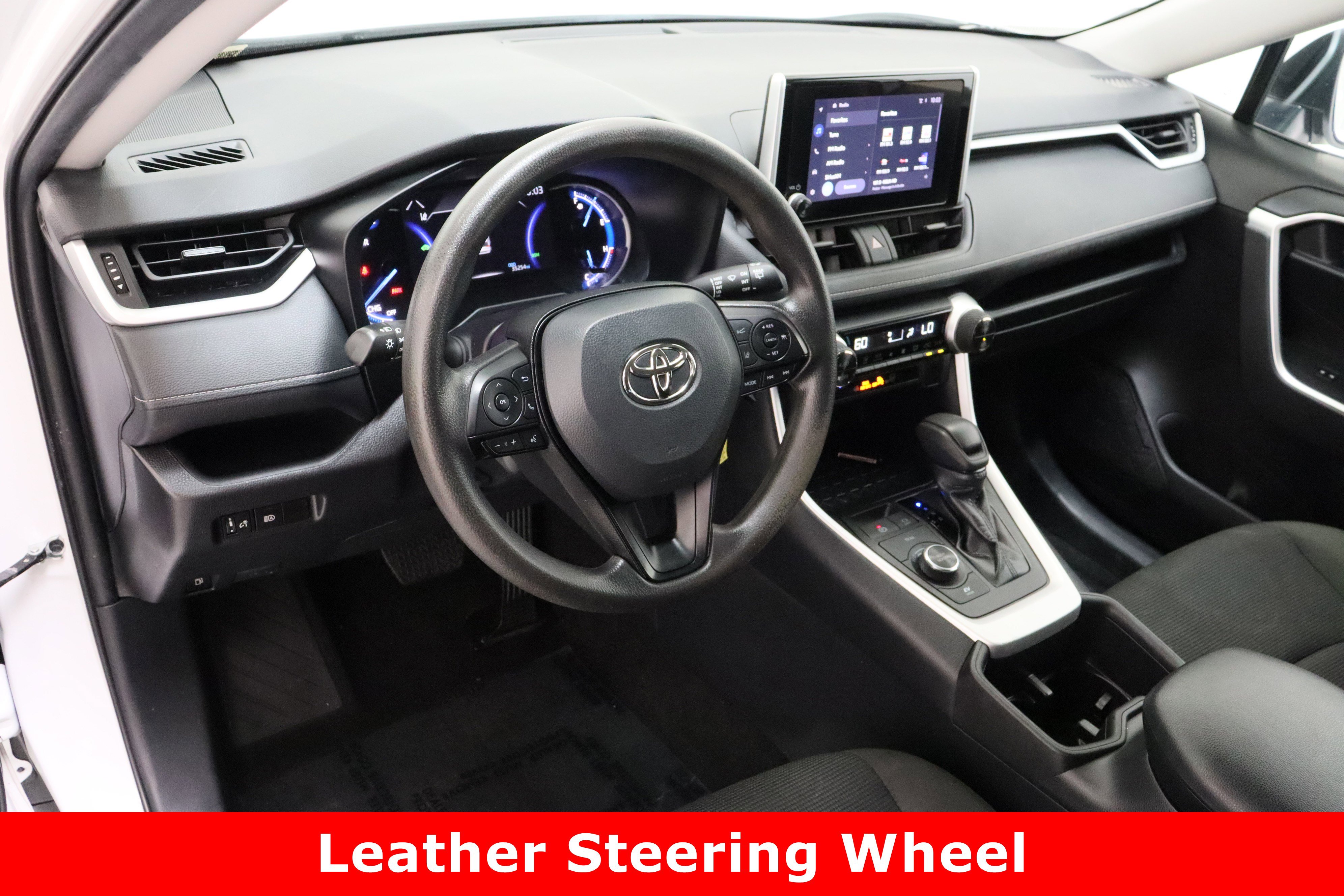 Used 2024 Toyota RAV4 LE AWD/4WD image 13