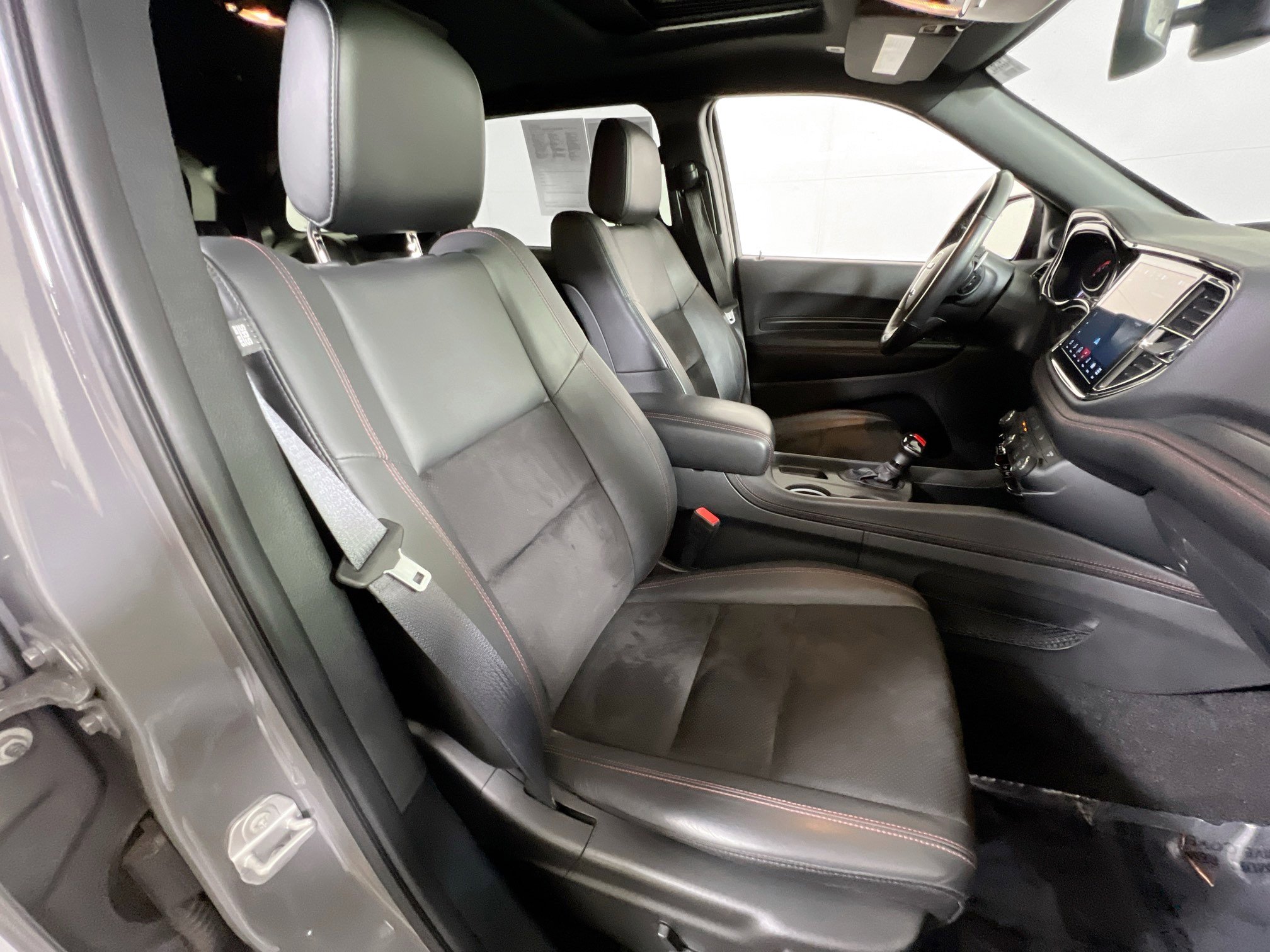 Used 2022 Dodge Durango R/T w/ Blacktop Package image 30