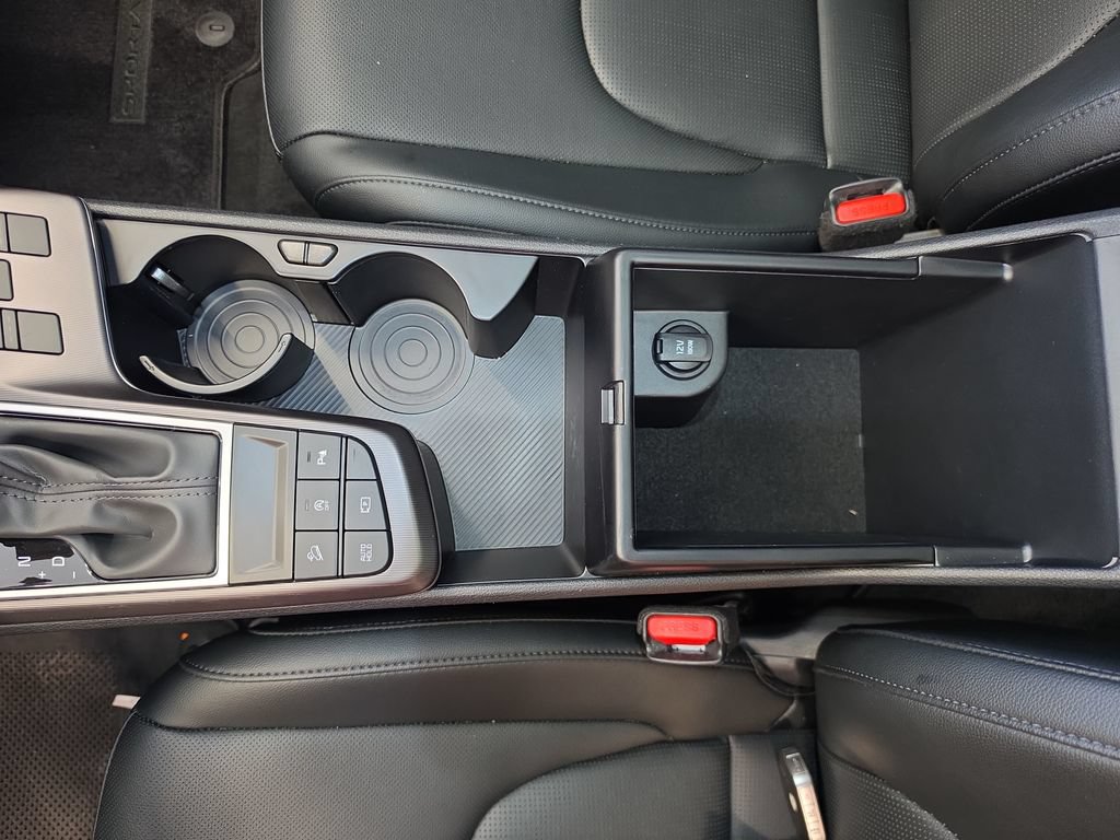 Certified 2026 Kia Sportage EX w/ EX Panorama Roof Package FWD image 36