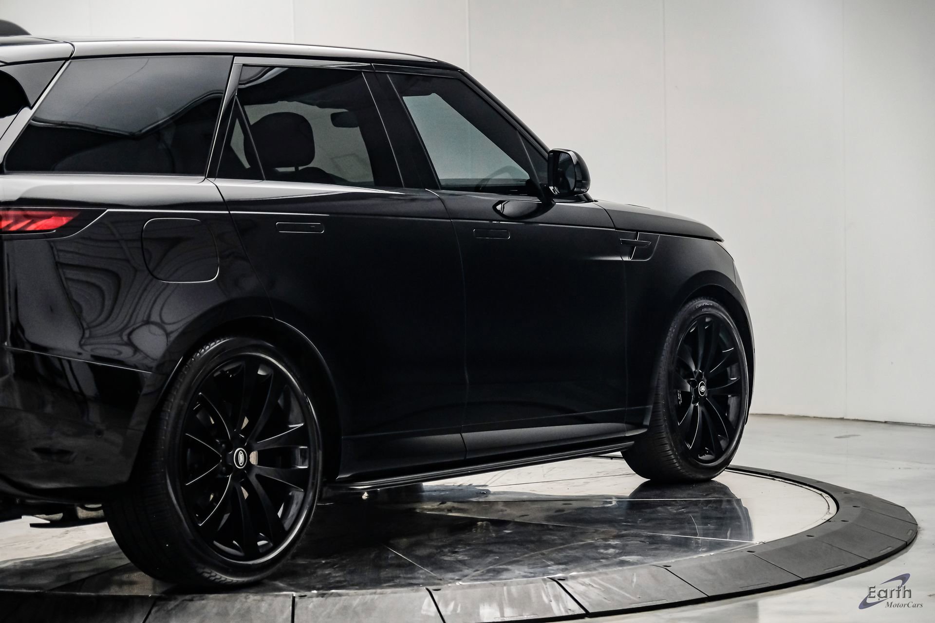 Used 2024 Land Rover Range Rover Sport Dynamic SE AWD/4WD image 17