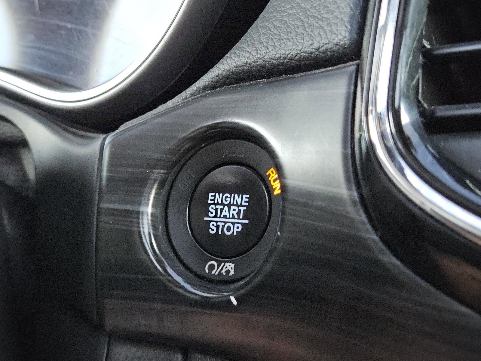 Used 2019 Jeep Grand Cherokee Altitude RWD image 16