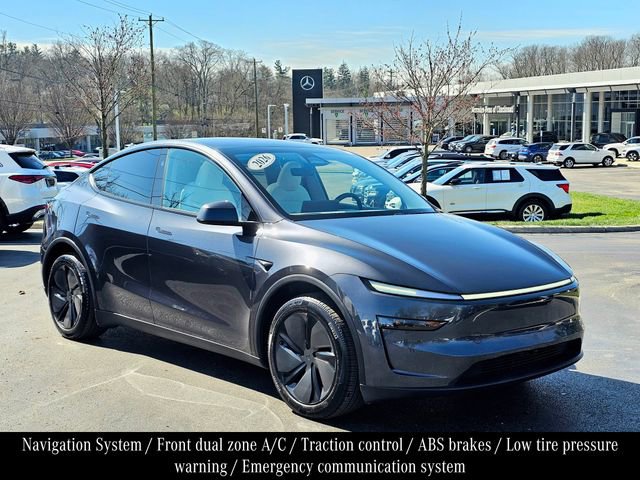 Used 2026 Tesla Model Y Long Range AWD/4WD image 1