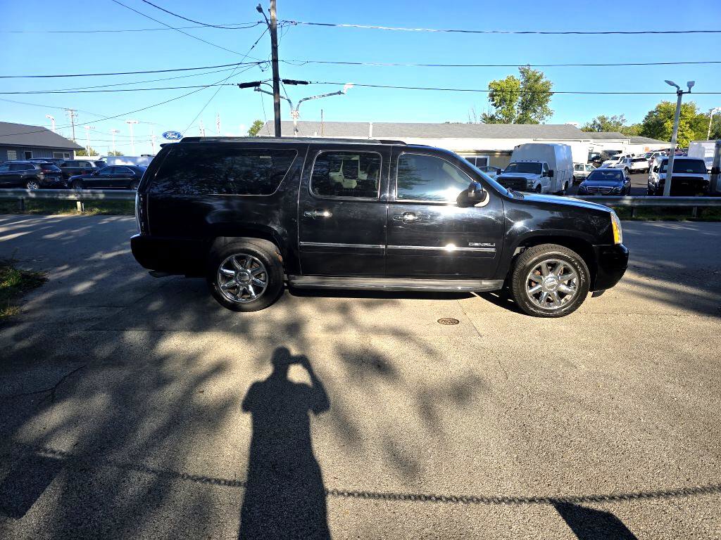 Used 2013 GMC Yukon XL Denali image 2