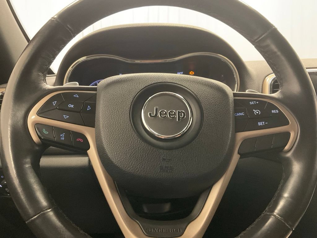 Used 2015 Jeep Grand Cherokee Altitude AWD/4WD image 18