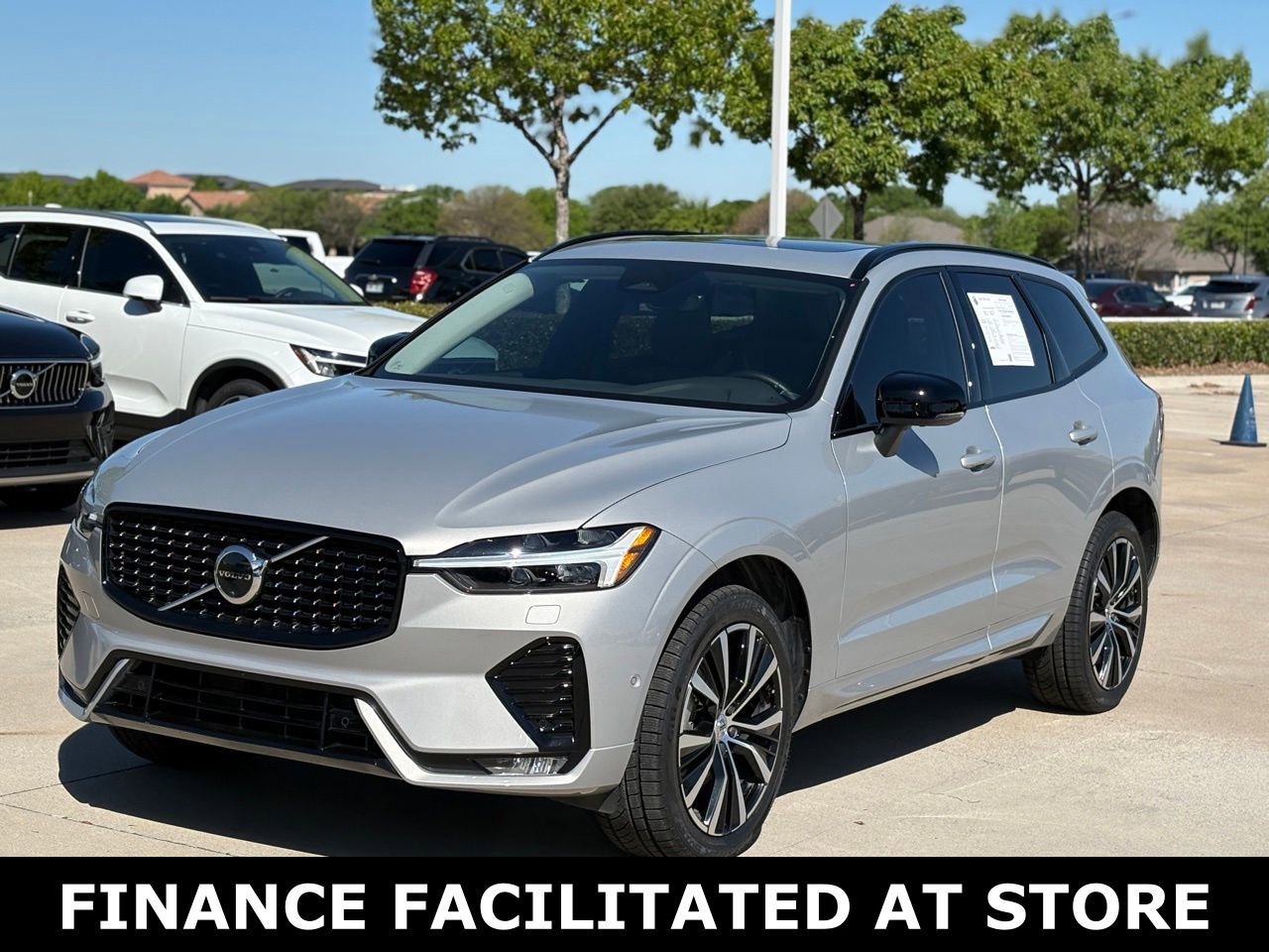 Certified 2024 Volvo XC60 B5 Plus w/ Protection Package Premier AWD/4WD image 3