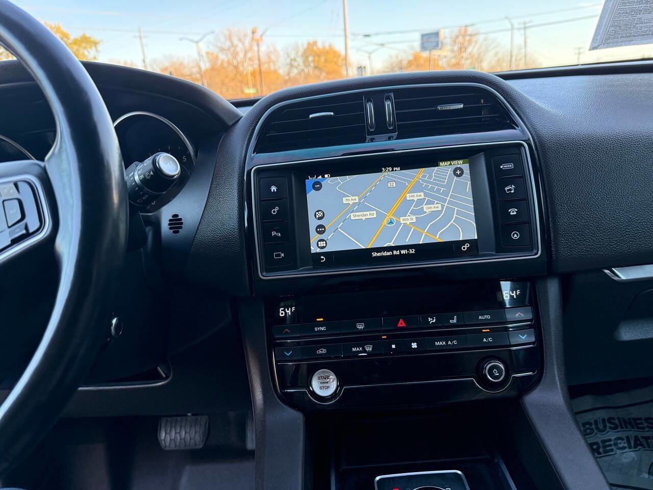 Used 2017 Jaguar F-PACE Prestige AWD/4WD image 14