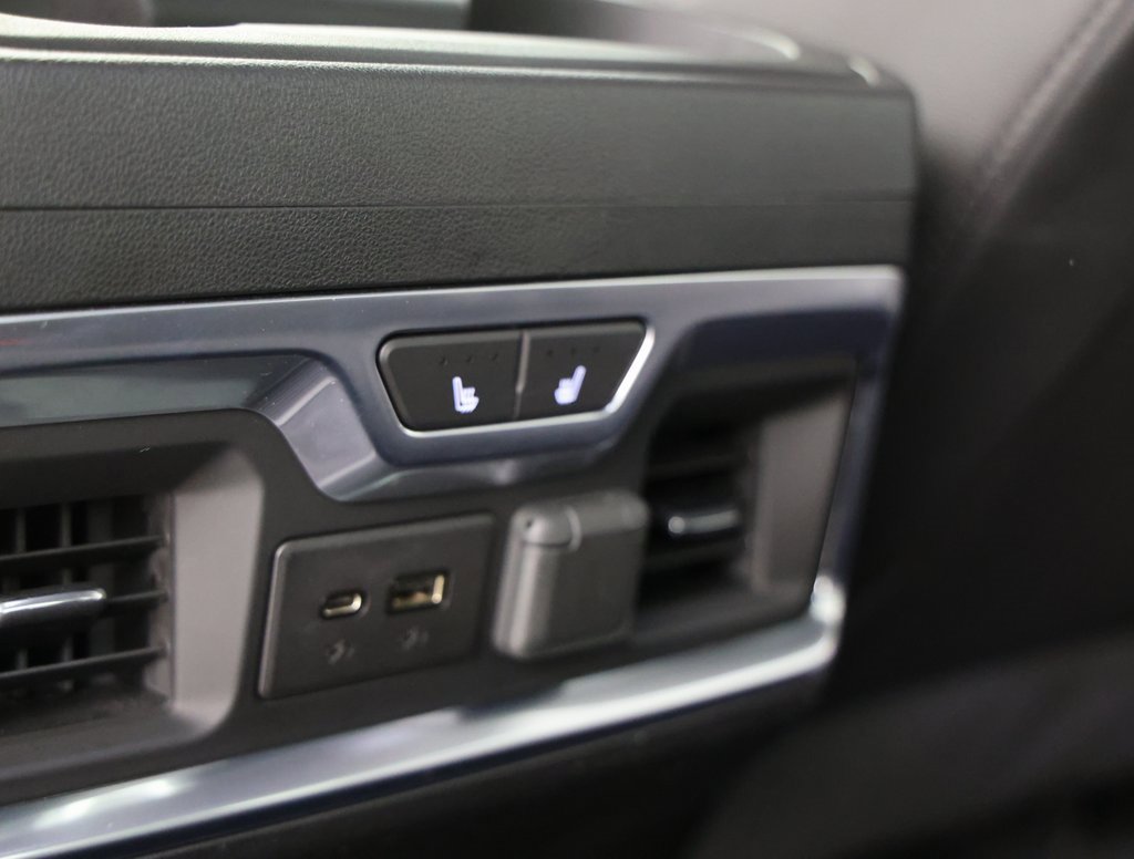 Used 2021 GMC Sierra 2500 SLT w/ SLT Convenience Package image 13