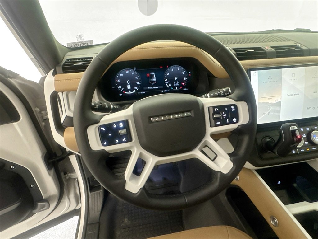 New 2026 Land Rover Defender 130 X-Dynamic SE image 11