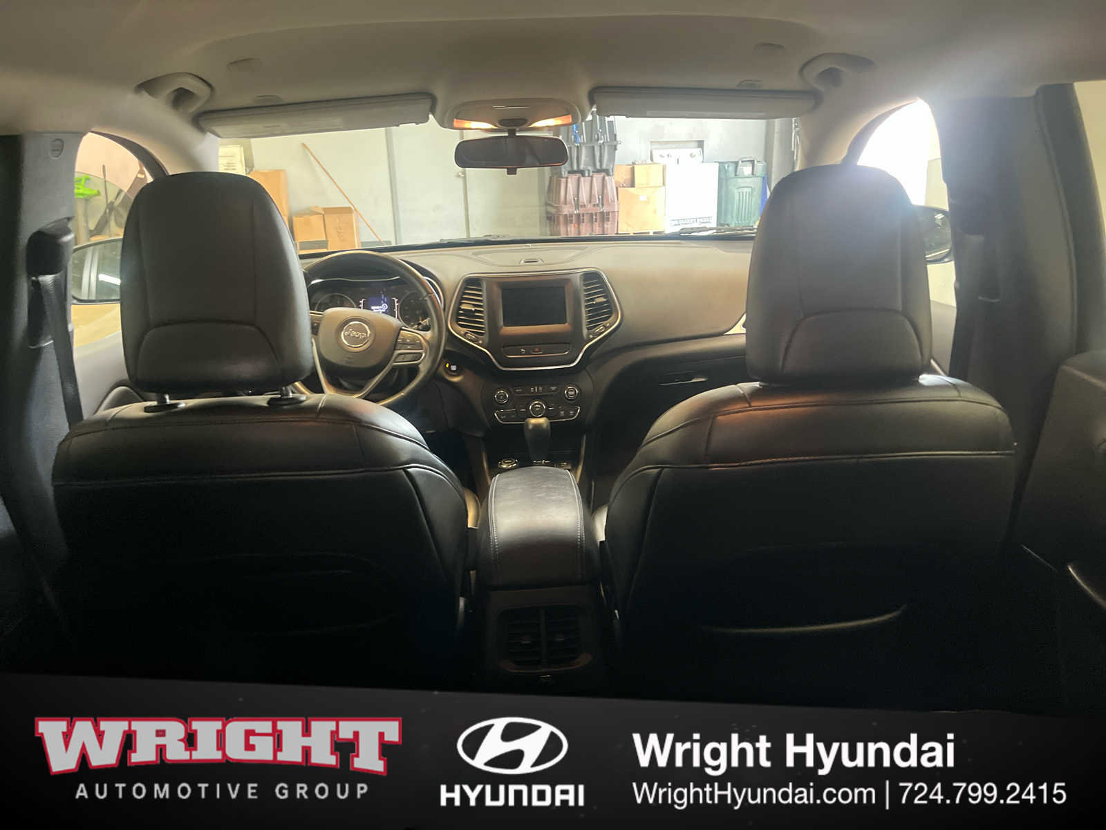 Used 2019 Jeep Cherokee Latitude Plus w/ Cold Weather Group AWD/4WD image 8