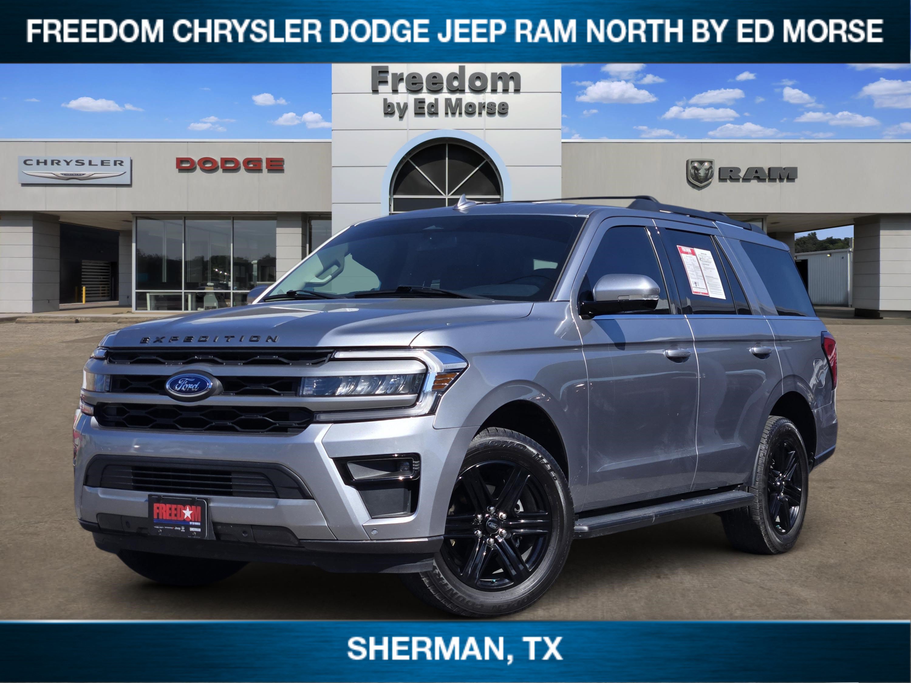 Used 2024 Ford Expedition XLT RWD image 1
