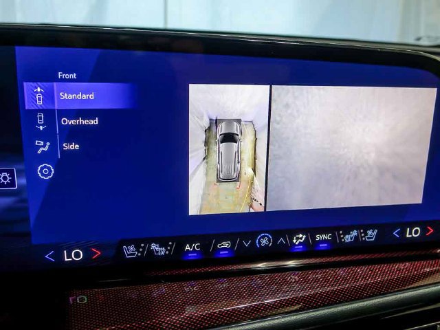 New 2027 Chevrolet Traverse RS w/ LPO, Floor Liner Package AWD/4WD image 20