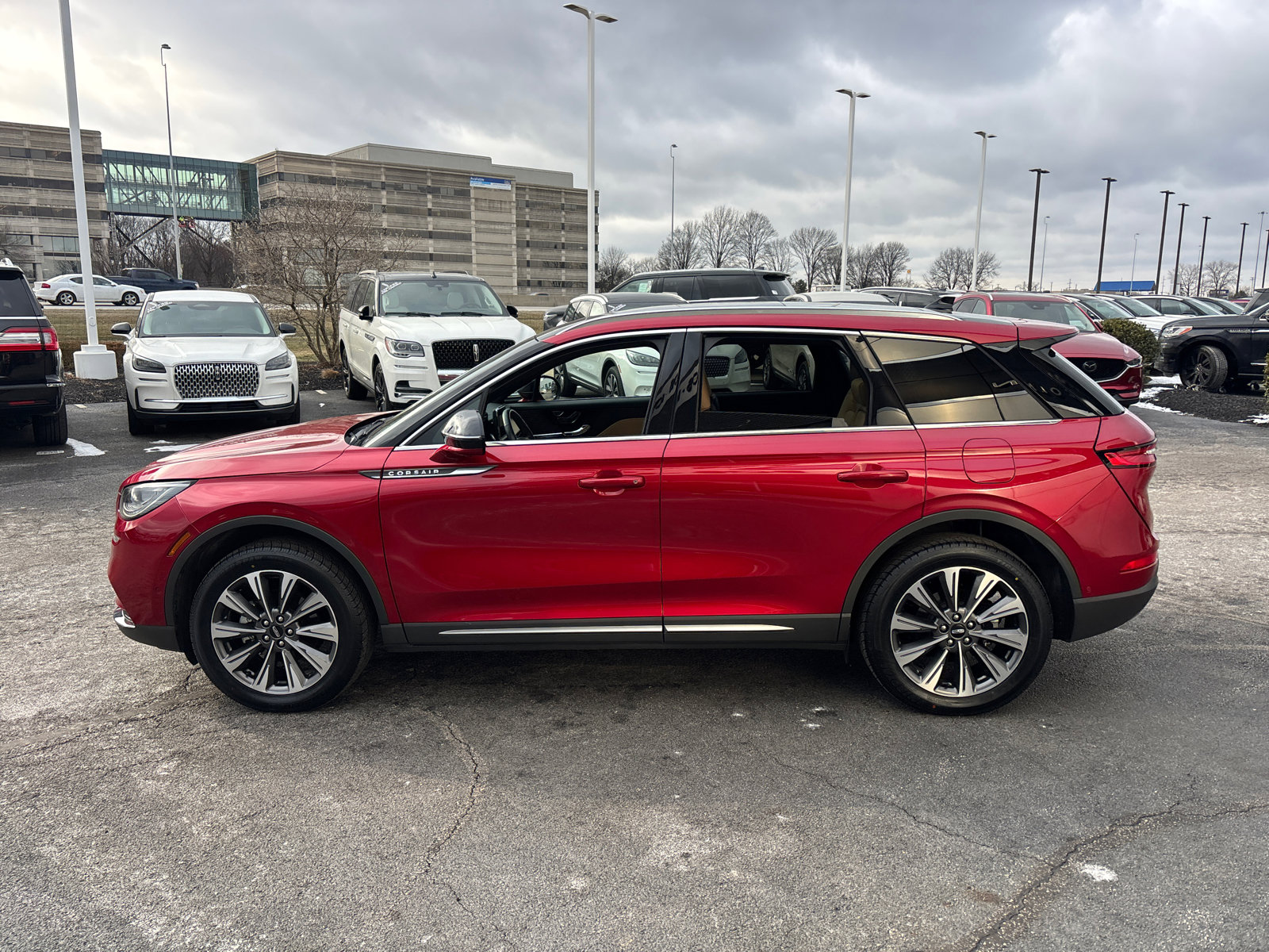 Certified 2022 Lincoln Corsair Reserve w/ Equipment Group 201A image 4