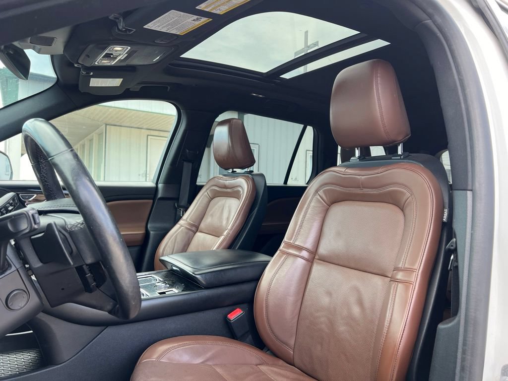 Used 2021 Lincoln Aviator Reserve w/ Elements Package Plus AWD/4WD image 19