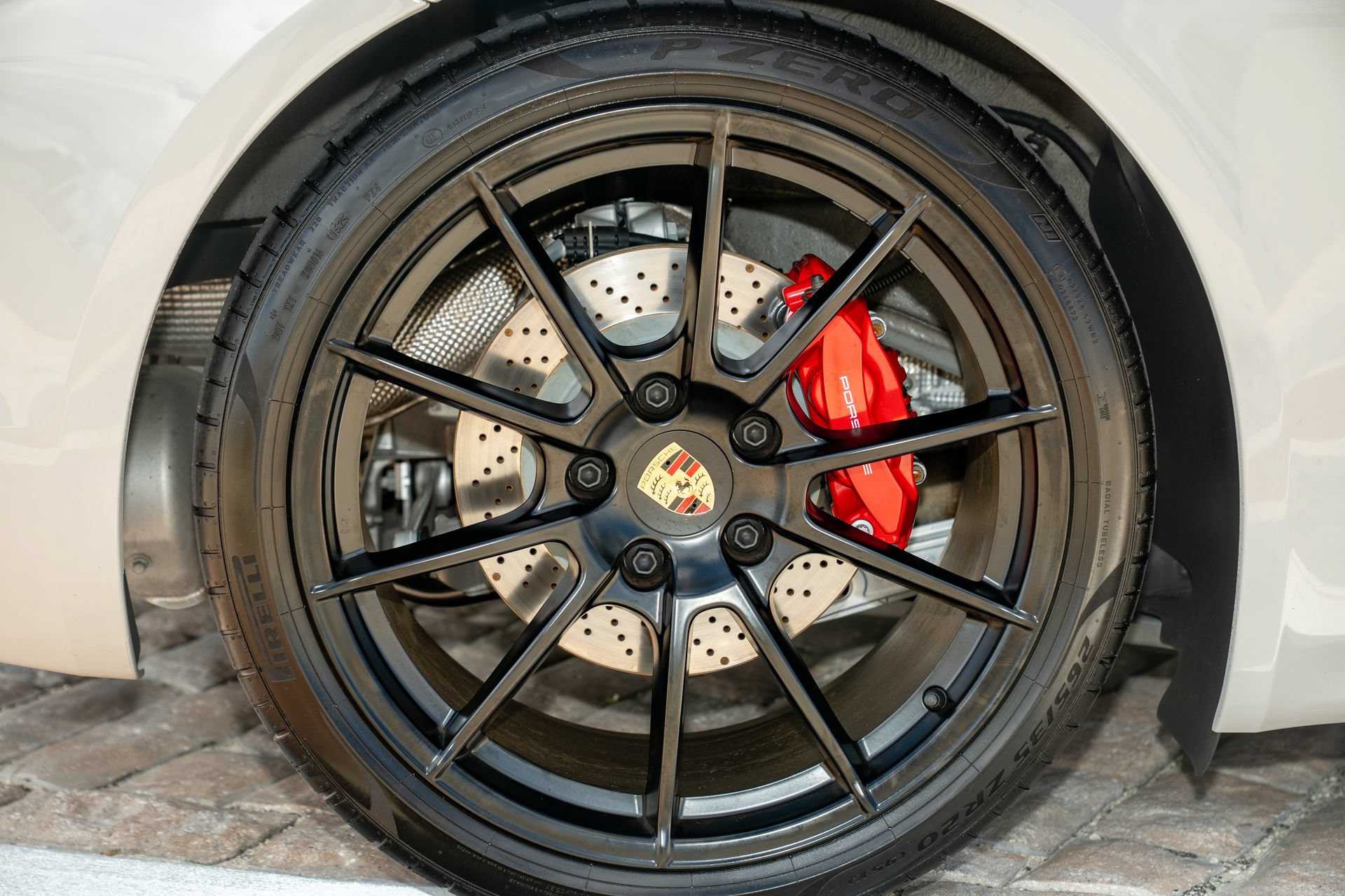 Used 2025 Porsche 718 Cayman GTS RWD image 32