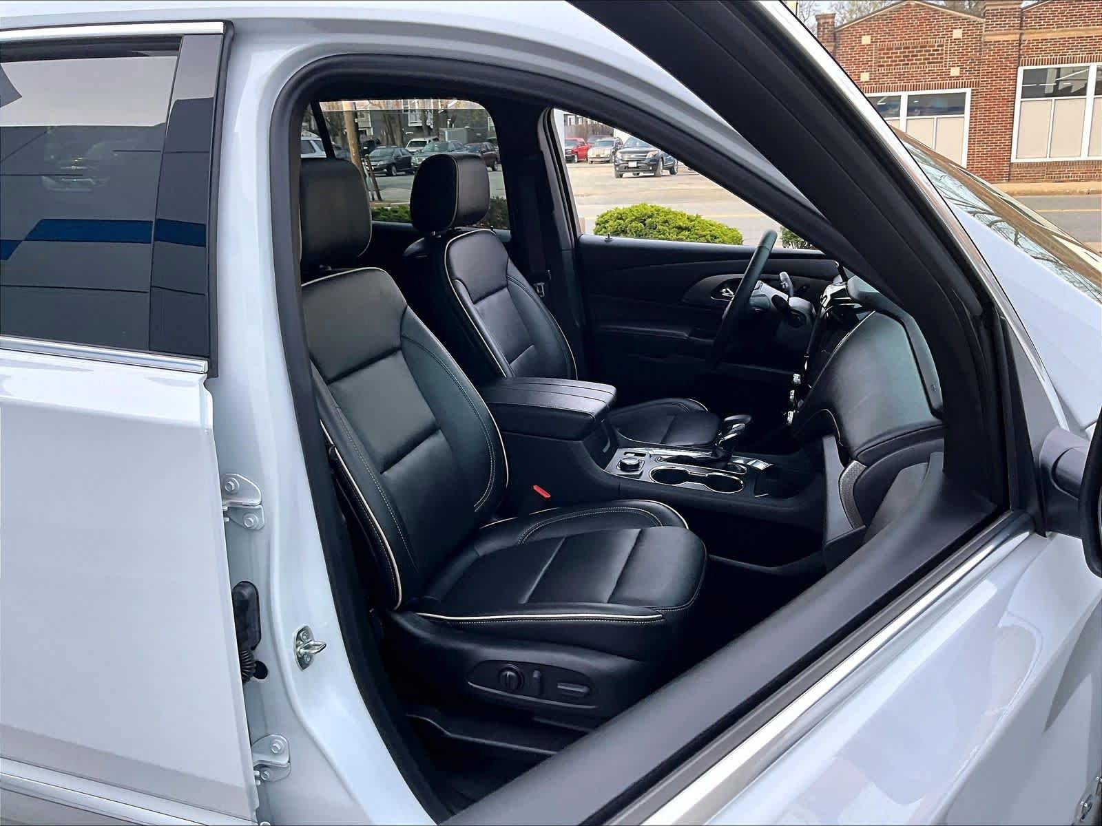 Used 2023 Chevrolet Traverse Premier w/ LPO, Floor Liner Package AWD/4WD image 11