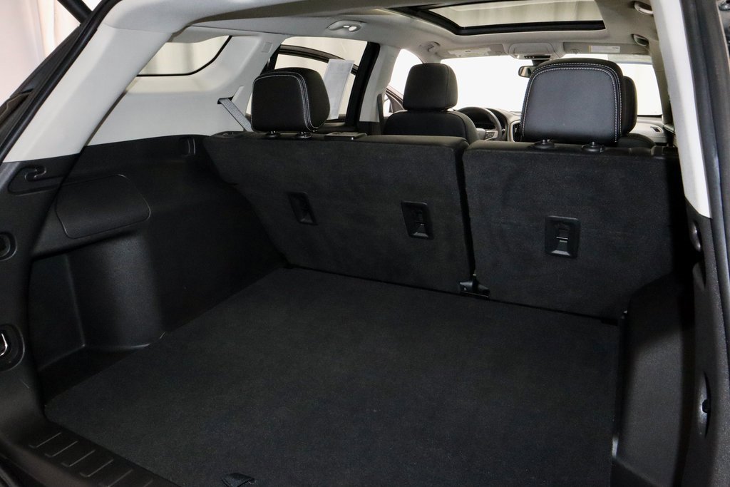 Used 2022 GMC Terrain Denali w/ Denali Premium Package image 13