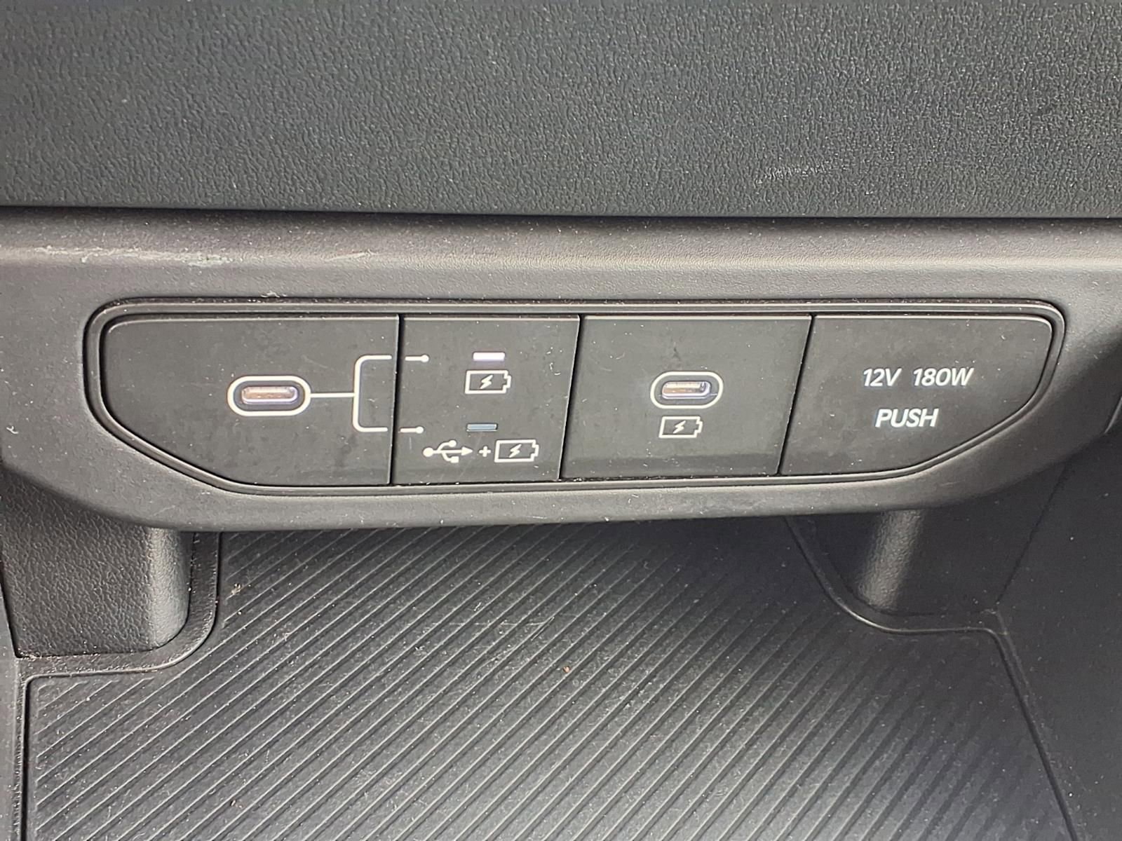 Used 2025 Kia K4 LXS image 5
