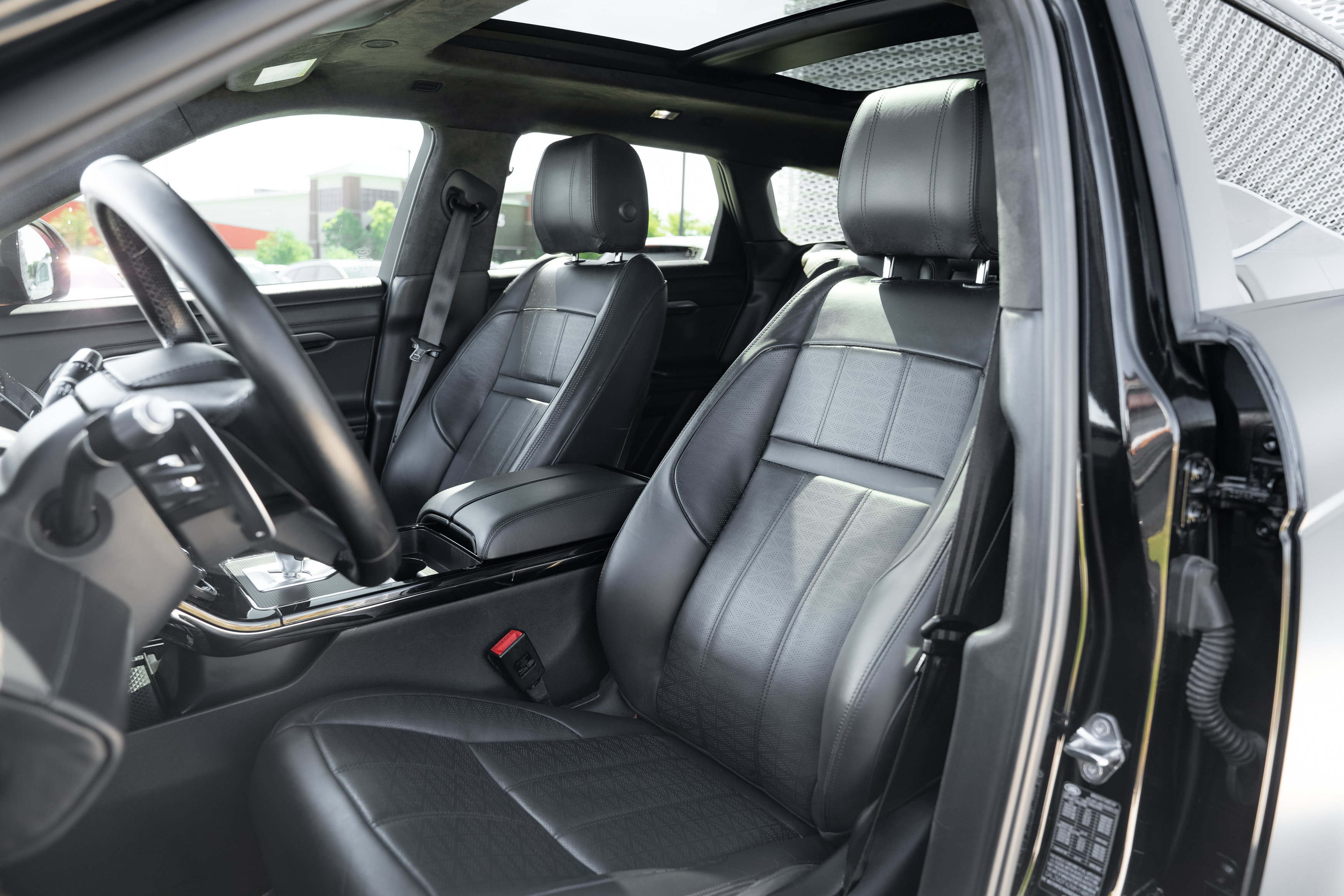 Used 2021 Land Rover Range Rover Evoque R-Dynamic HSE AWD/4WD image 19