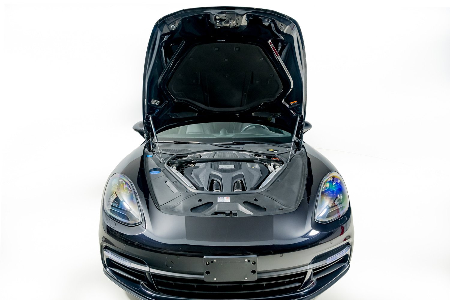 Used 2018 Porsche Panamera 4S AWD/4WD image 38