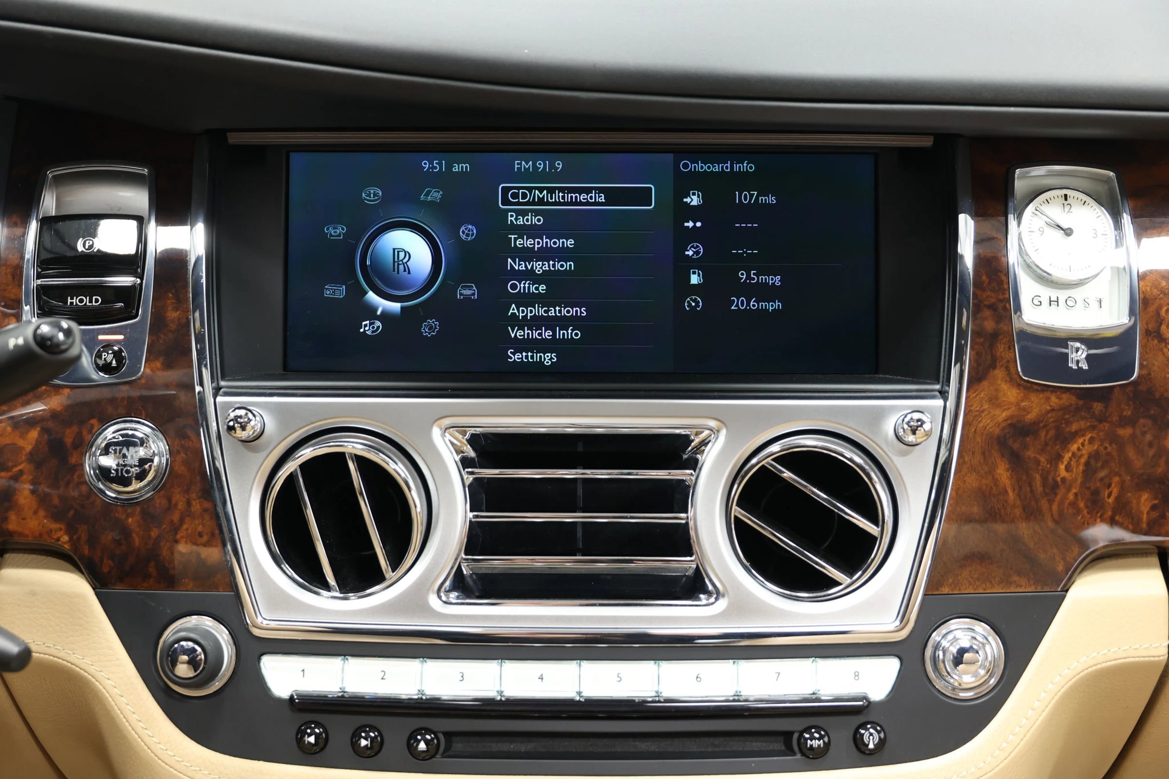 Used 2011 Rolls-Royce Ghost image 40