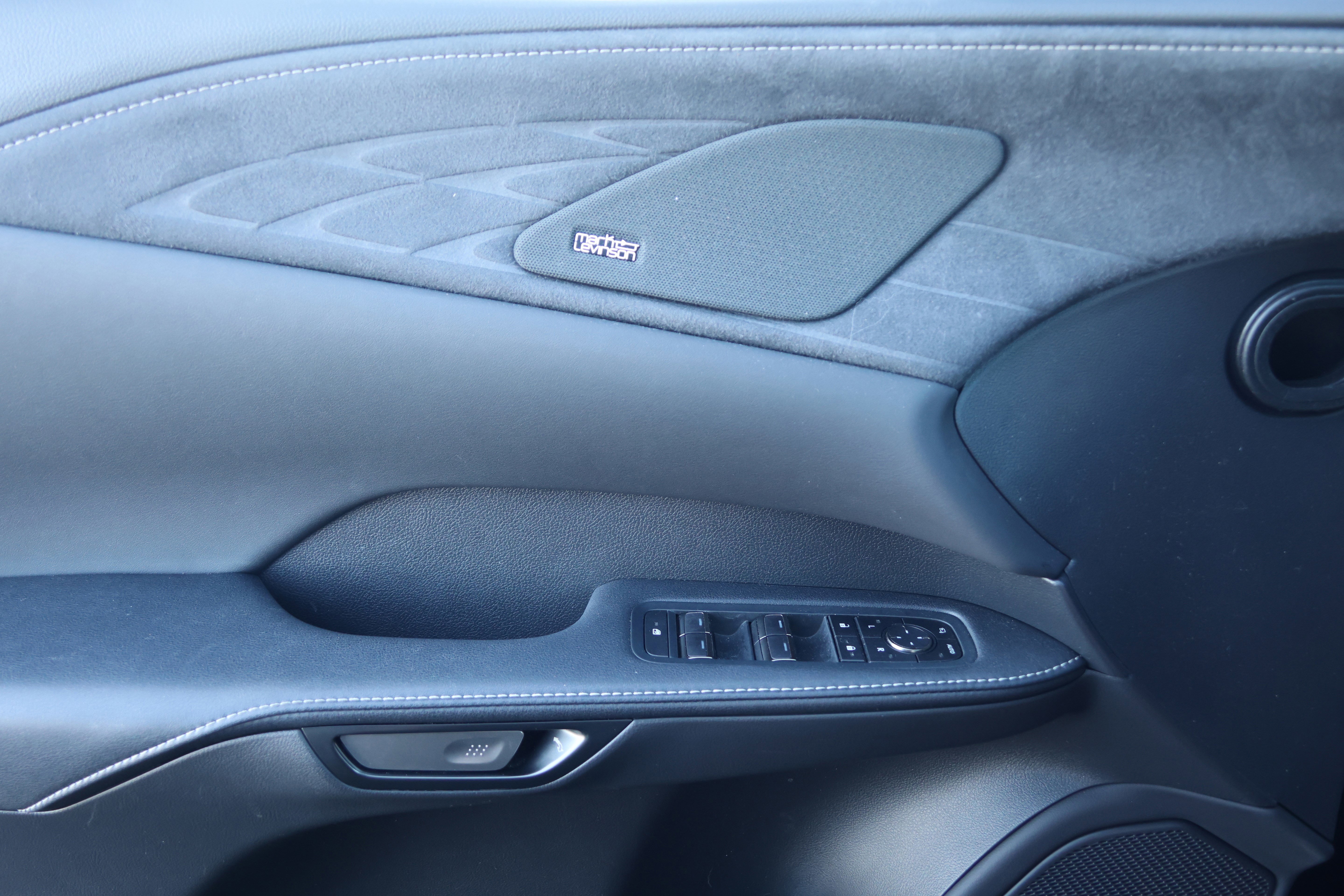 Used 2023 Lexus RX 500h F Sport w/ Cold Area Package image 12