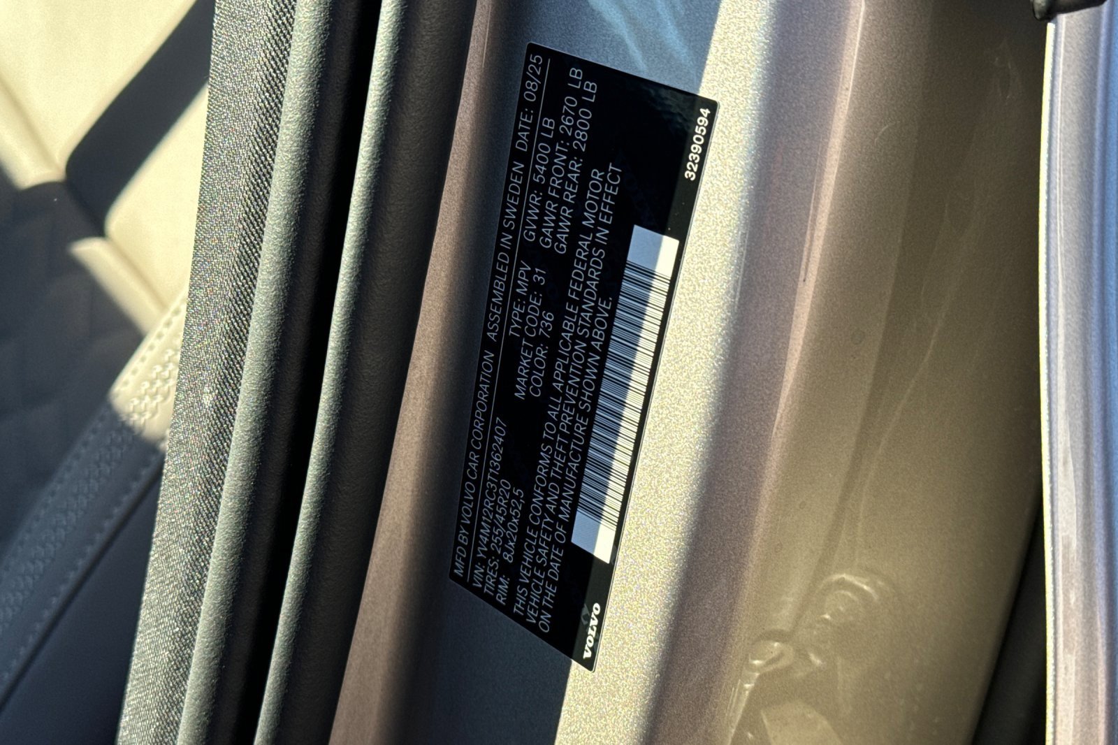 New 2026 Volvo XC60 B5 Plus w/ Climate Package image 24