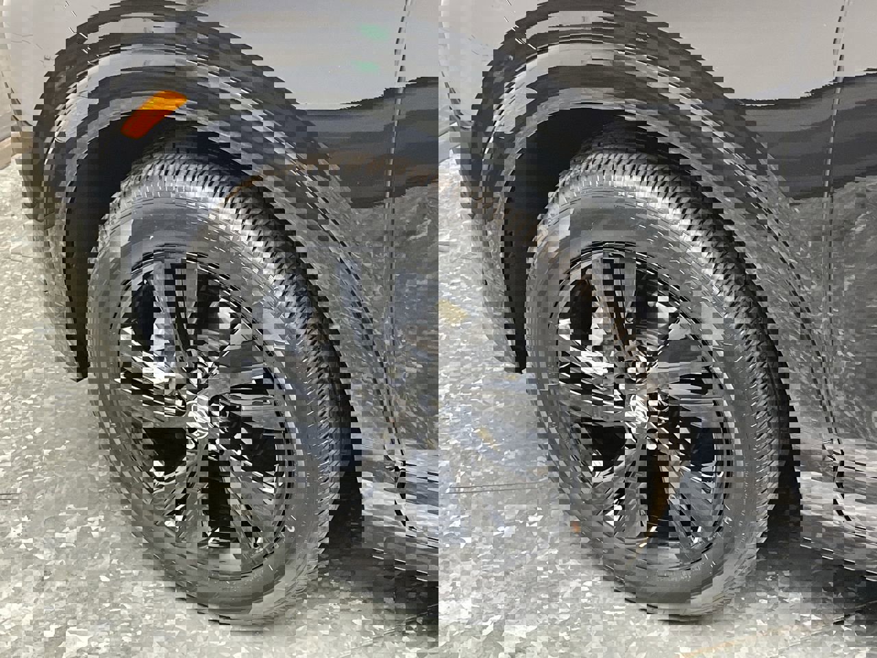 Certified 2024 Buick Encore GX Sport Touring image 28